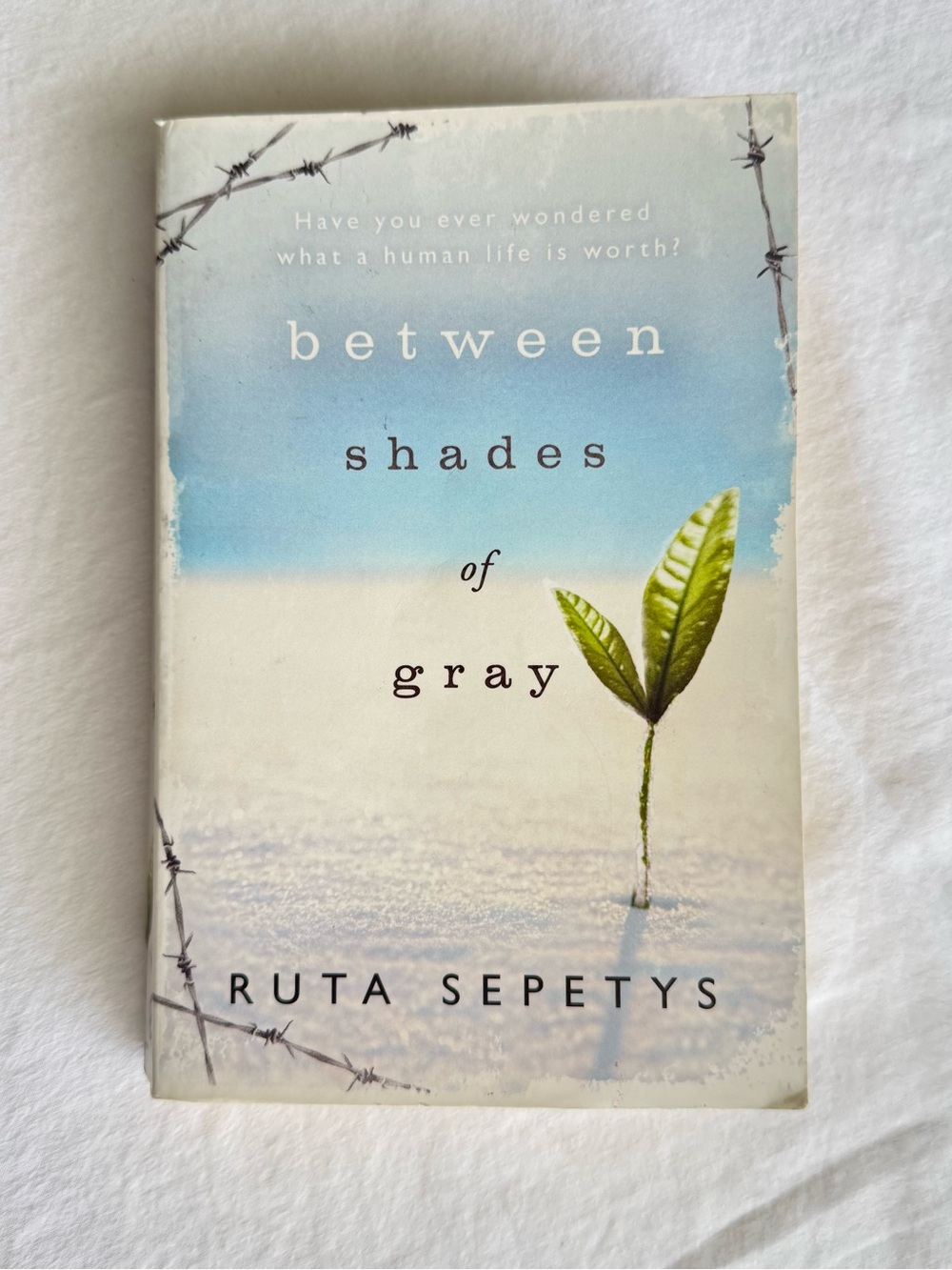 Between Shades of Gray Ruta Sepetys Signed 1st Edition Puffin YA Historical